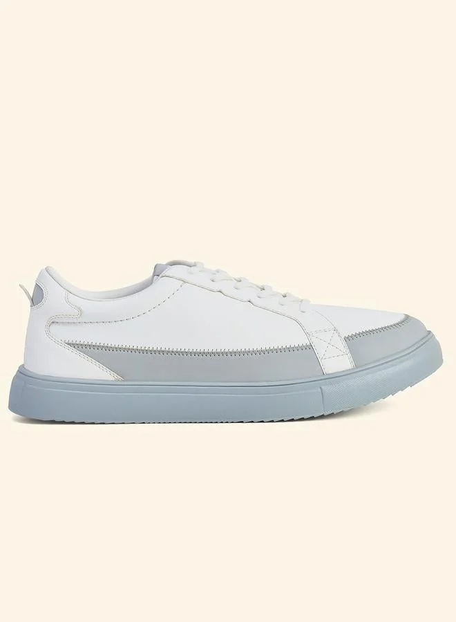 يوهو سنيكرز كاجوال بتفاصيل متباينة